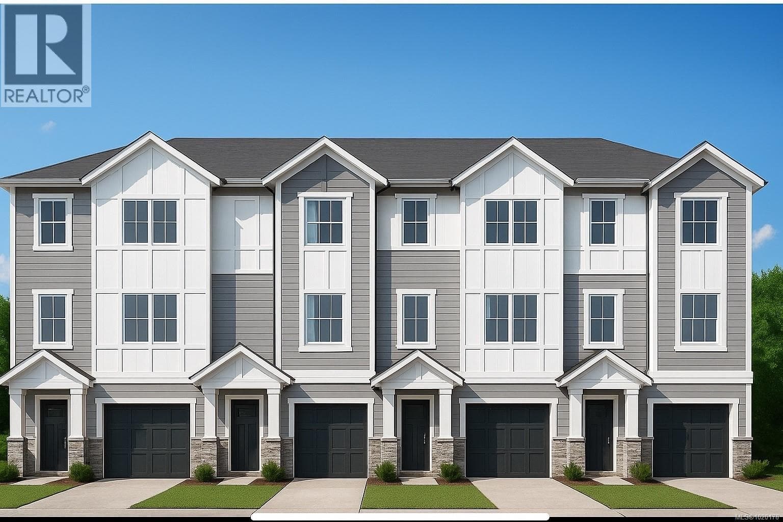 3 621 Broadway St — Saanich - Main photo