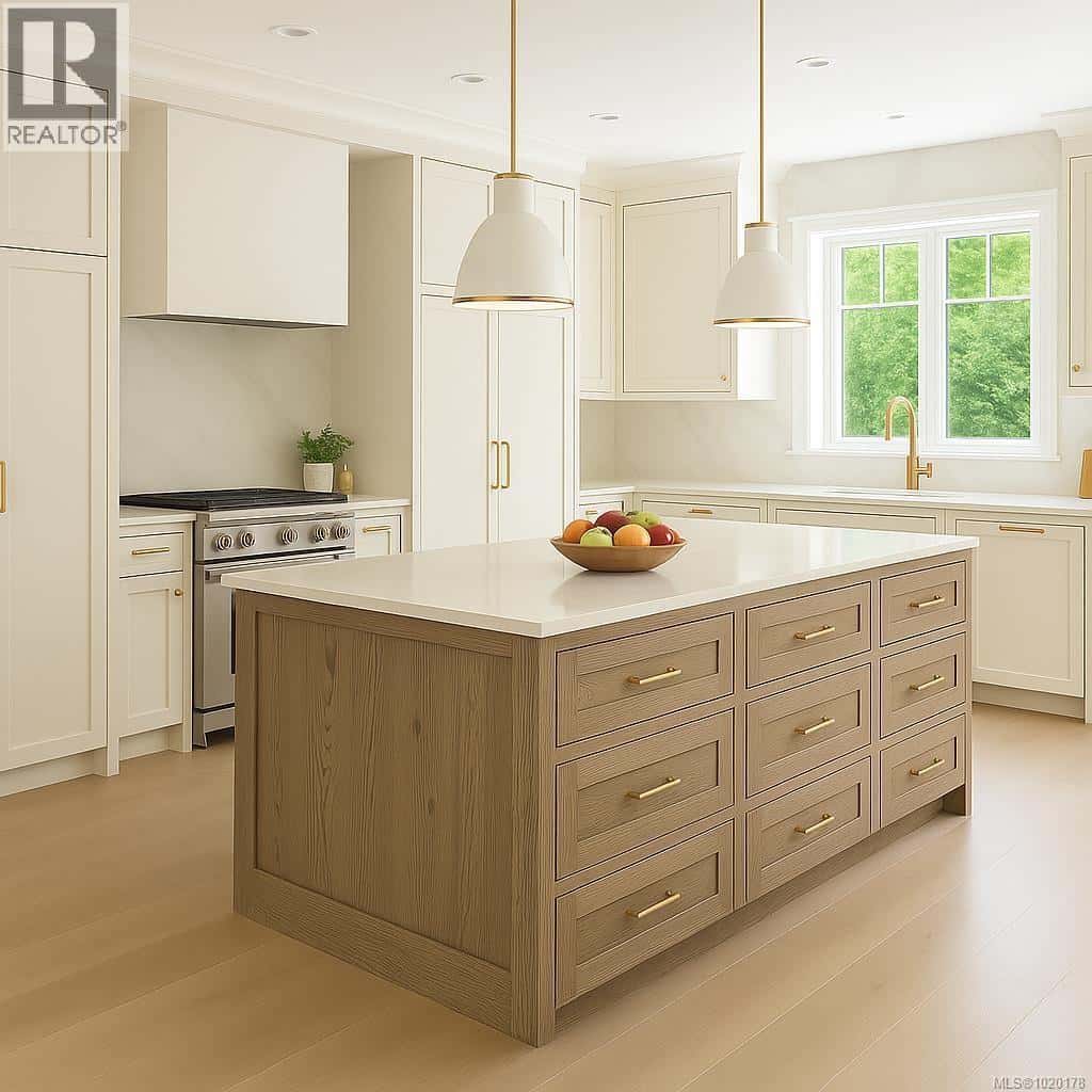 3 621 Broadway St — Saanich - Photo 2 of 8