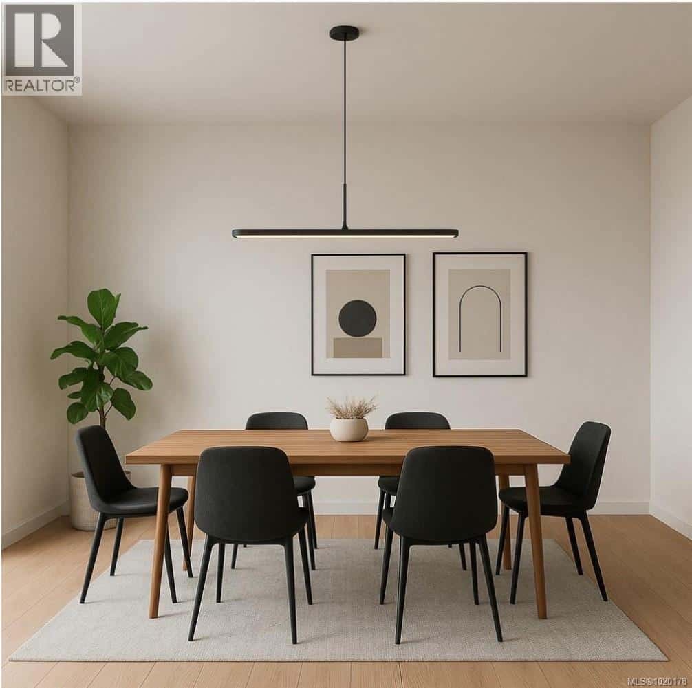 3 621 Broadway St — Saanich - Photo 4 of 8