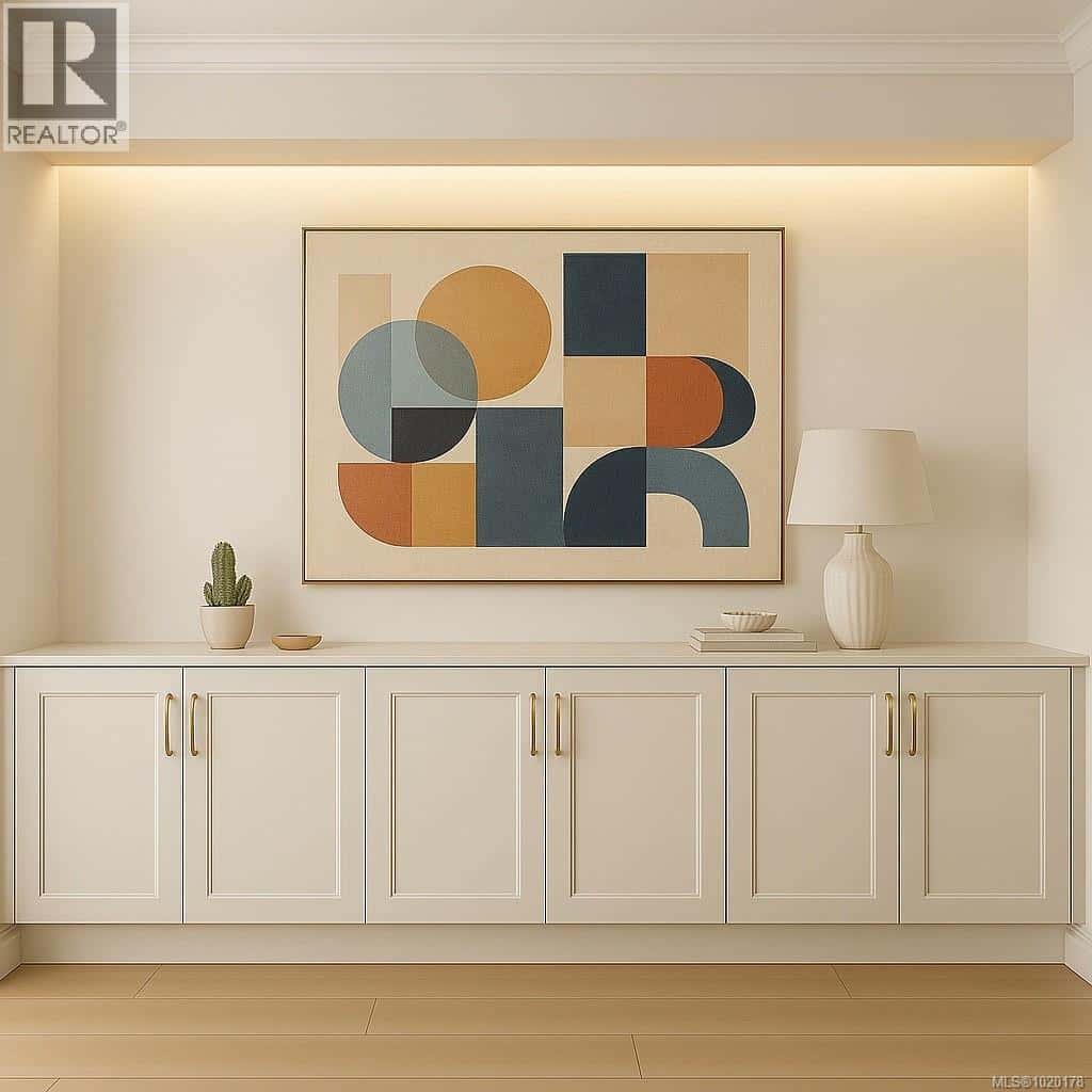 3 621 Broadway St — Saanich - Photo 5 of 8