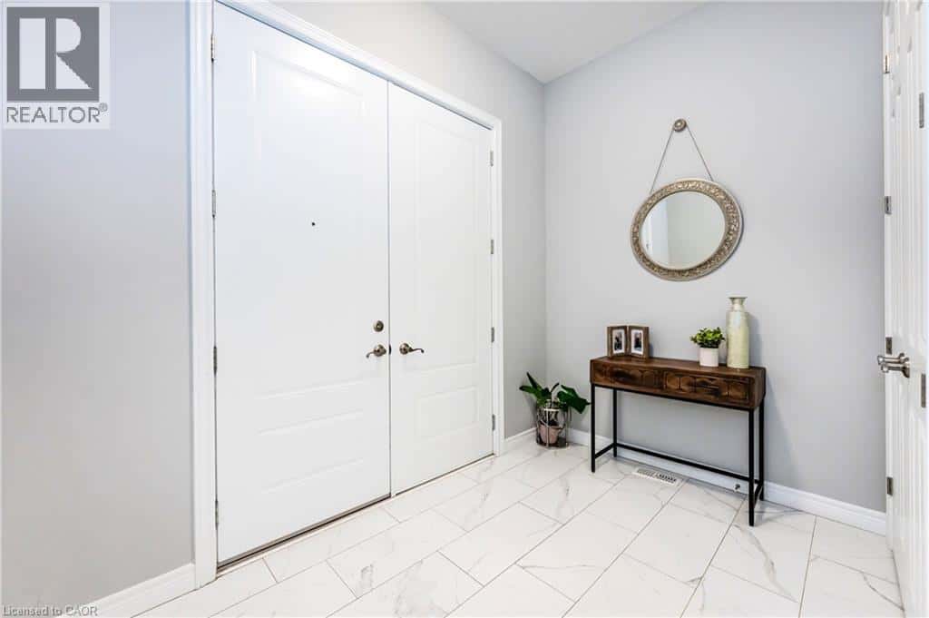 55 SPACHMAN Street — Kitchener - Photo 3 of 50