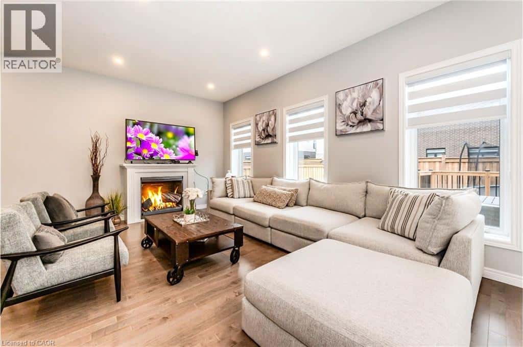 55 SPACHMAN Street — Kitchener - Photo 4 of 50