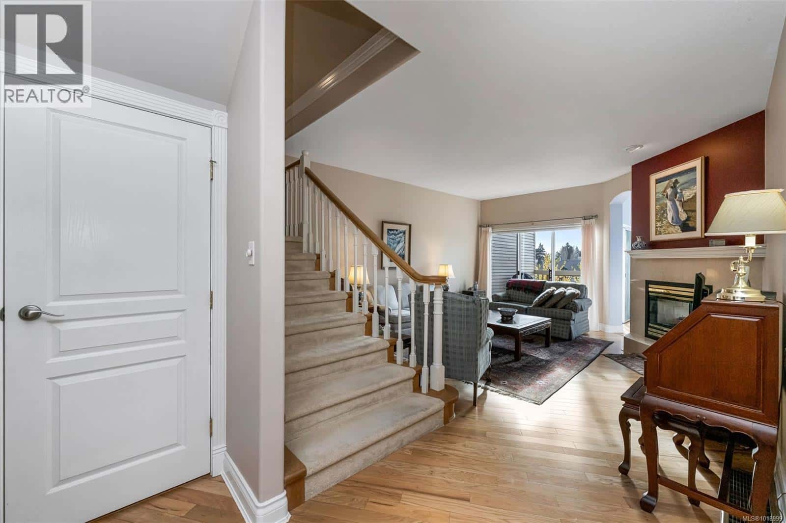 29 520 Marsett Pl — Saanich - Photo 5 of 48