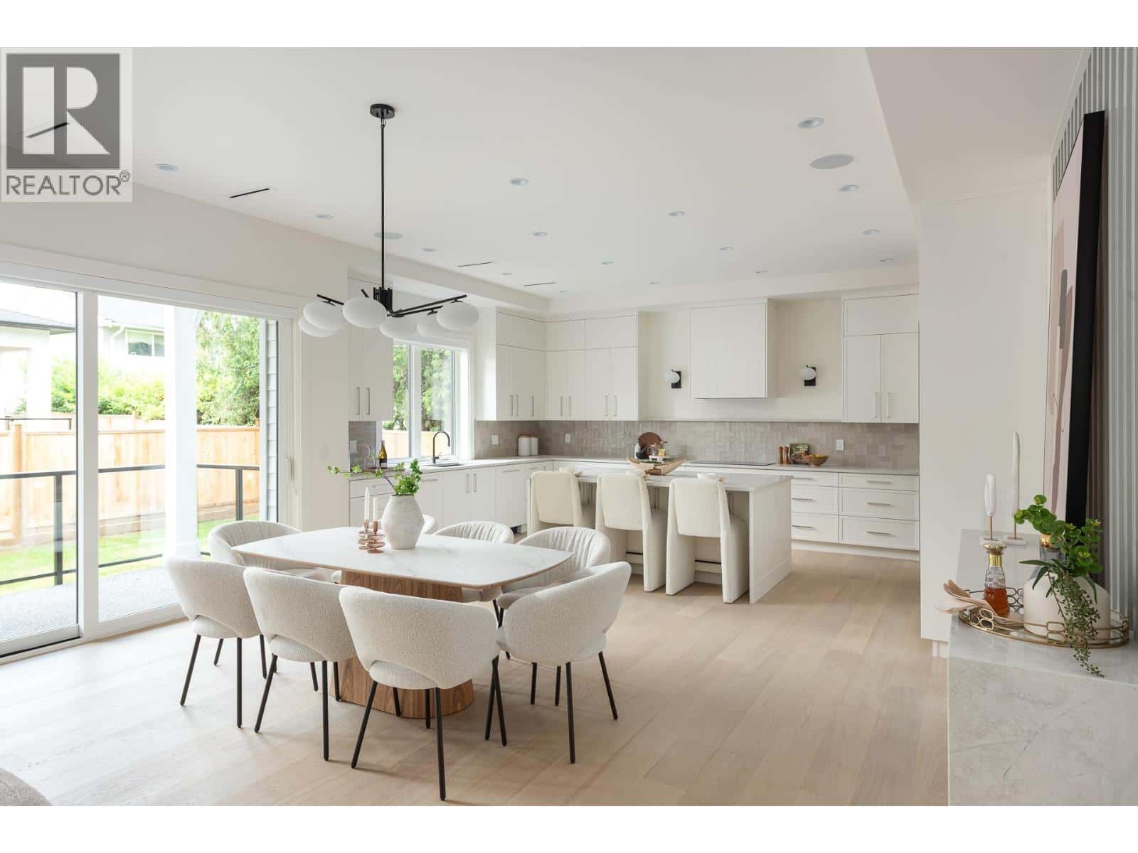 615 NICOLA AVENUE — Coquitlam - Photo 3 of 39