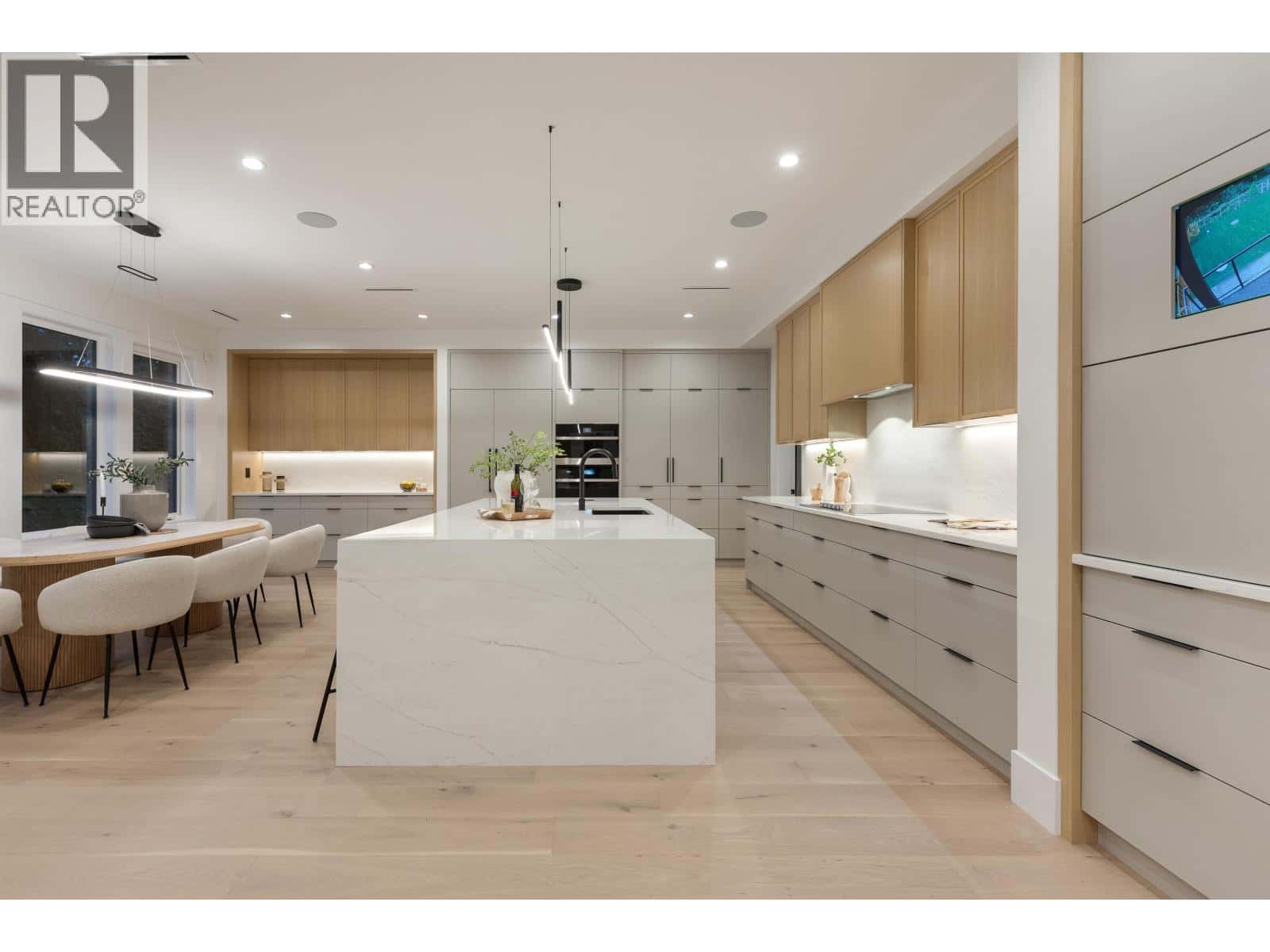 1423 PIPELINE PLACE — Coquitlam - Photo 3 of 39