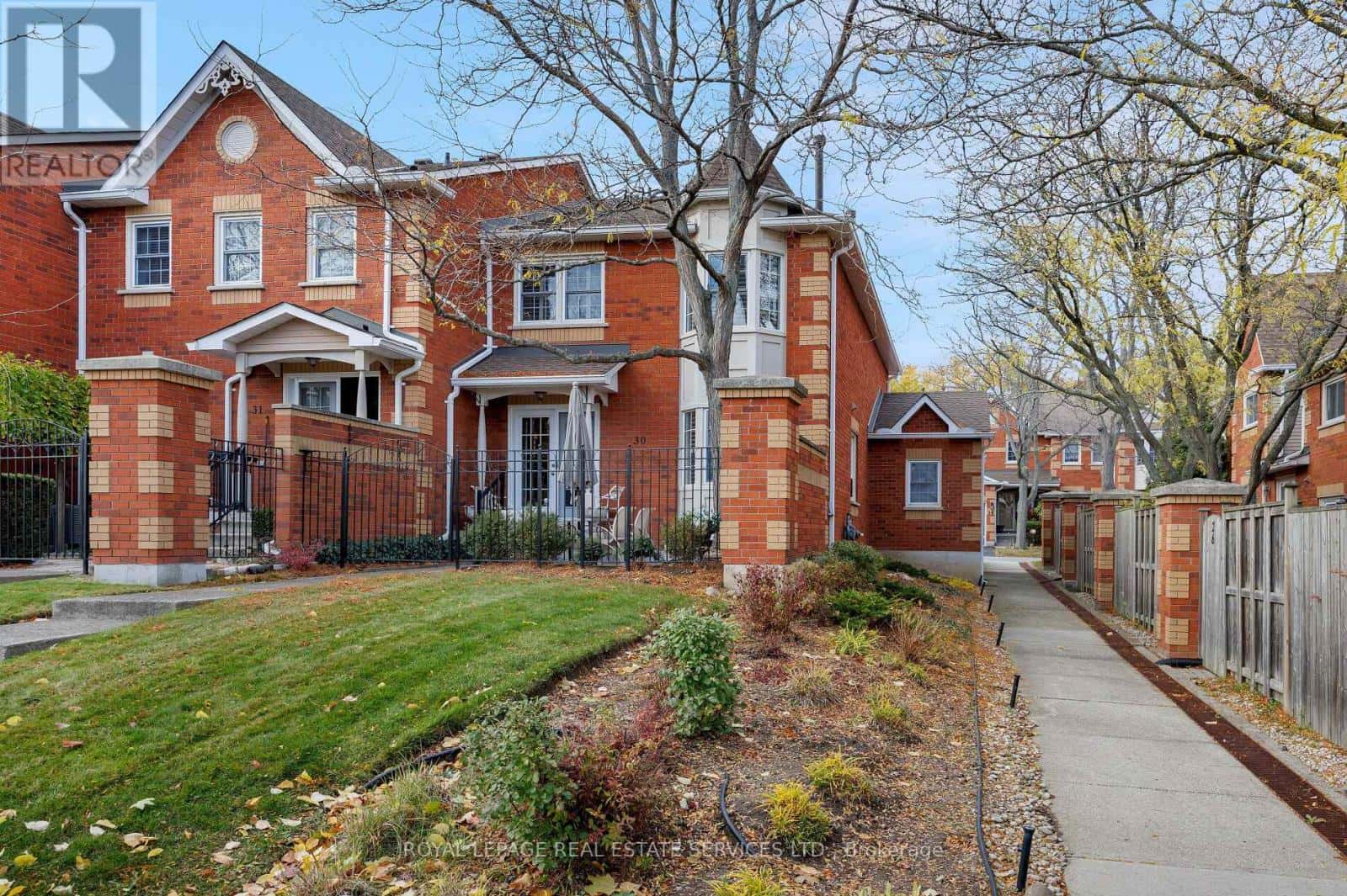 30 - 1415 HAZELTON BOULEVARD — Burlington (Tyandaga) - Photo 4 of 48