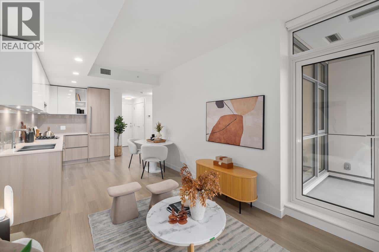 803 618 CARNARVON STREET — New Westminster - Photo 4 of 35