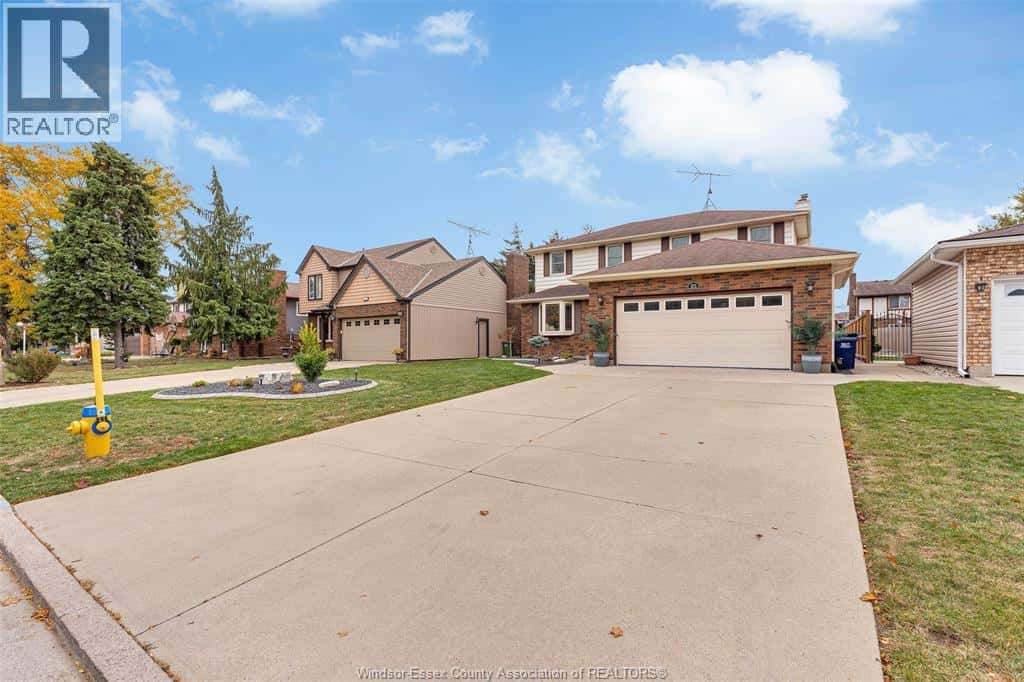 673 Gauthier — Tecumseh - Photo 3 of 45