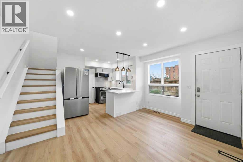 3, 2804 17 Avenue SW — Calgary - Photo 5 of 28