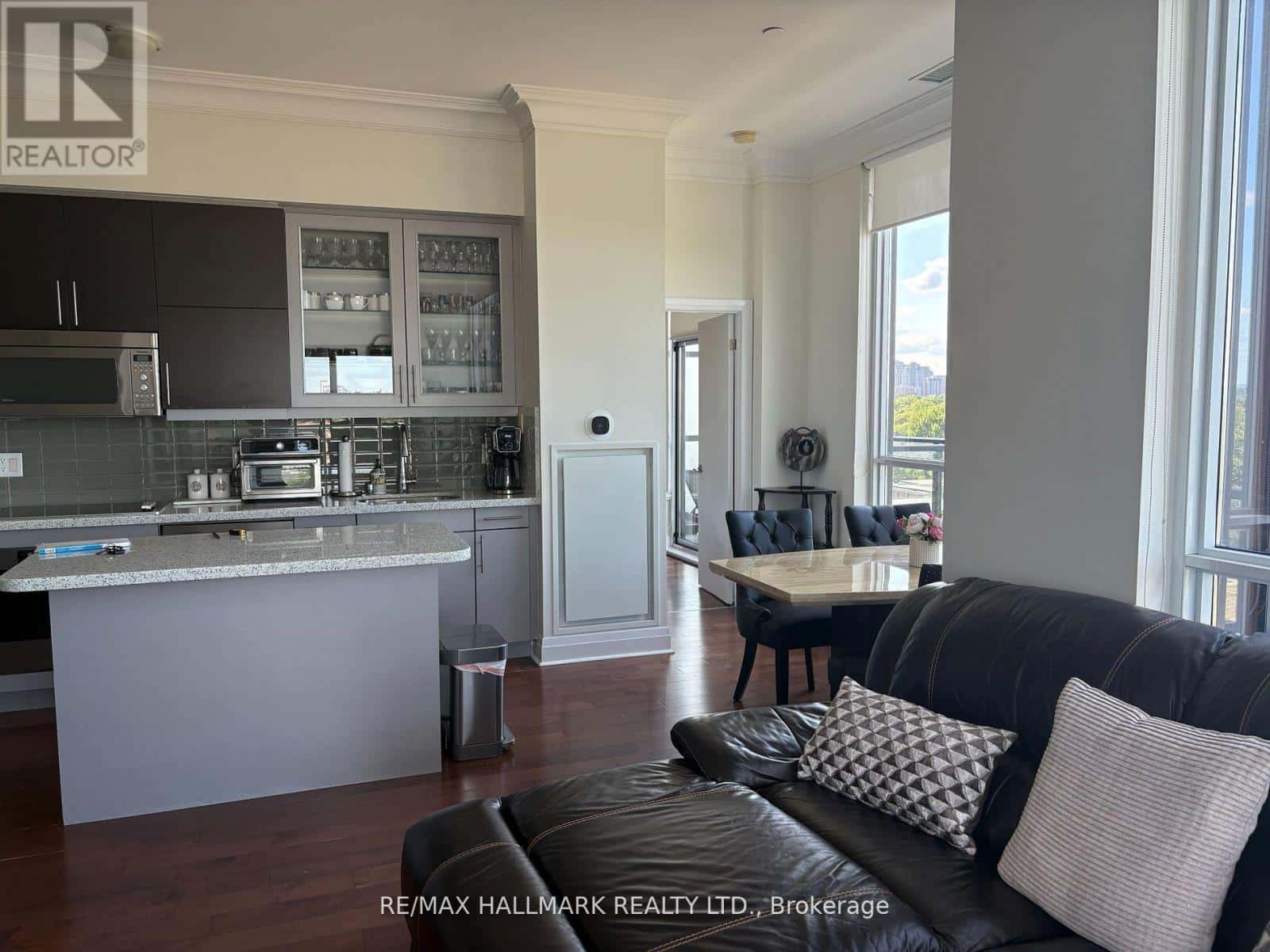 PH704 - 399 SPRING GARDEN AVENUE — Toronto (Willowdale East), Ontario - Photo 2 of 6