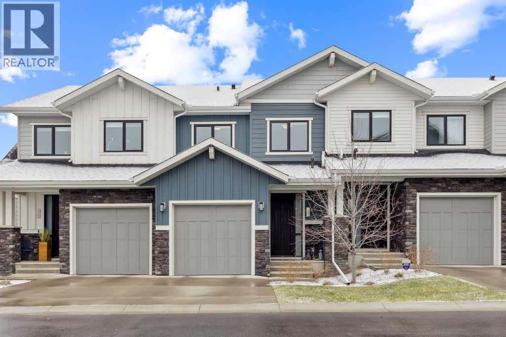 132 Crestridge Common SW — Calgary - Photo 3 of 42