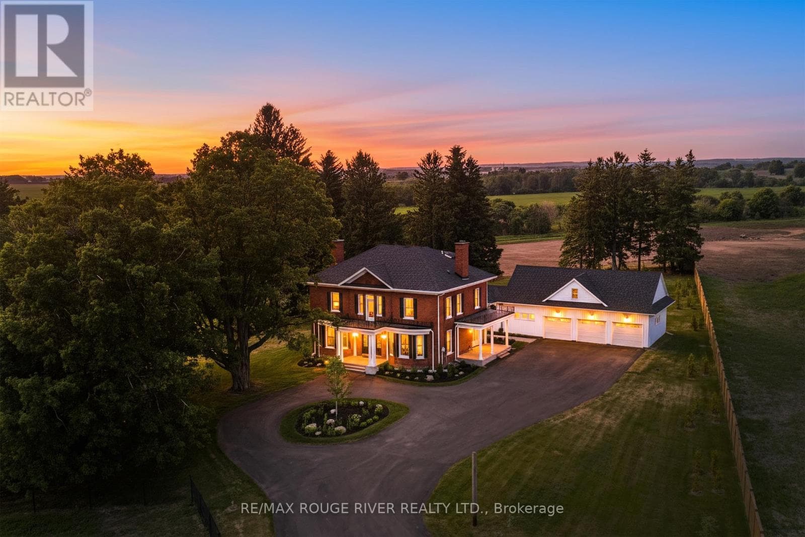 145 BELMONT DRIVE — Clarington (Newcastle) - Main photo