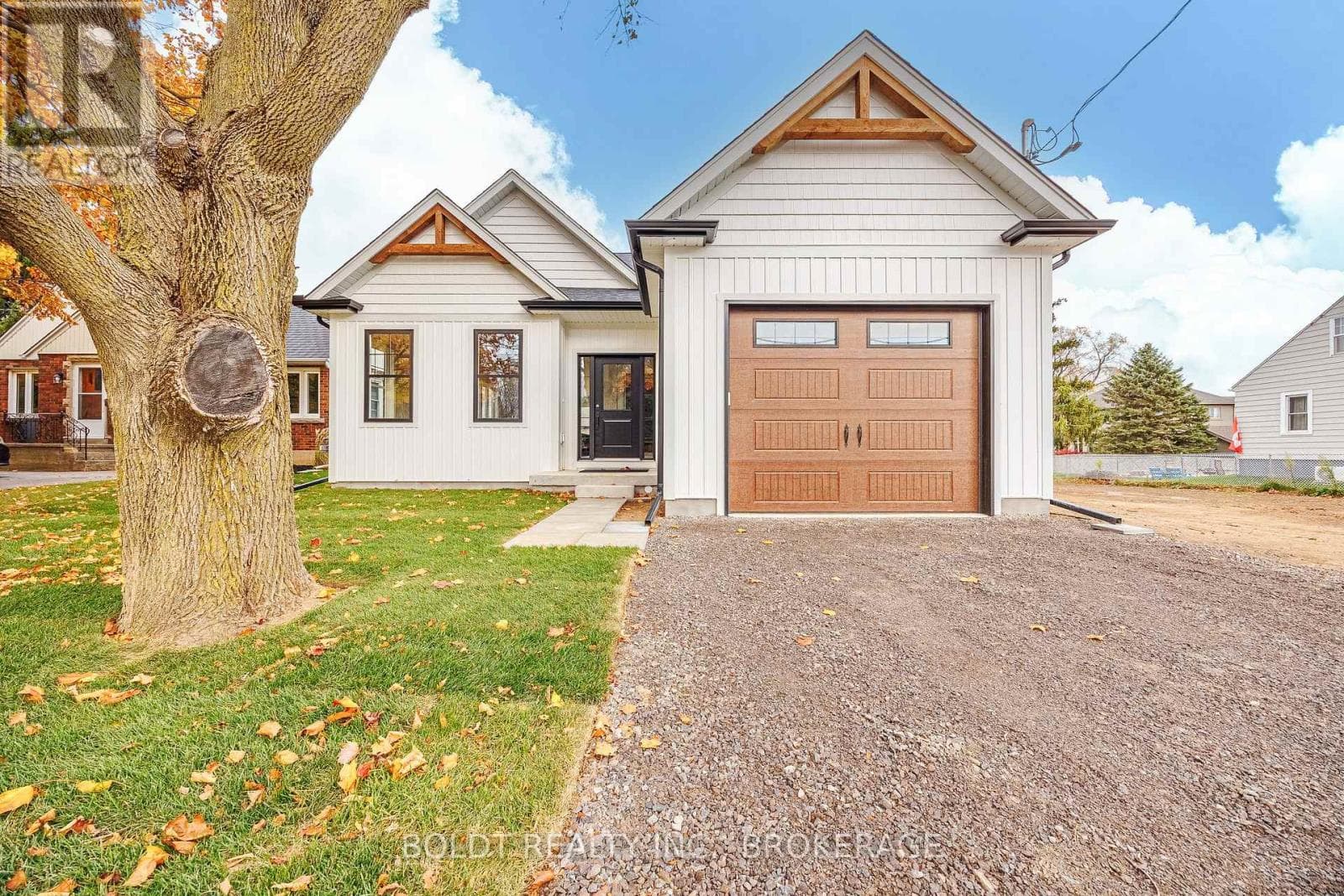 1051 PELHAM STREET — Pelham (Fonthill) - Main photo