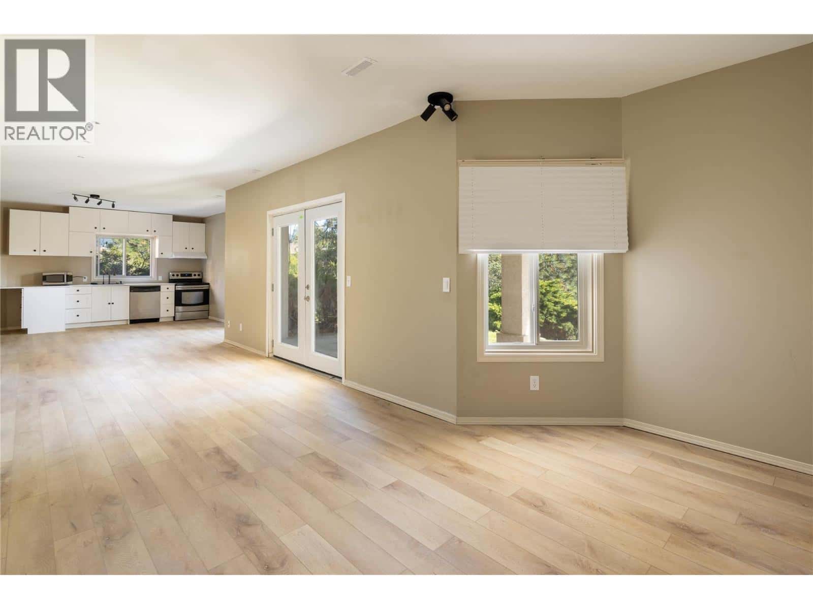 2391 Nahanni Court — Kelowna - Photo 3 of 25