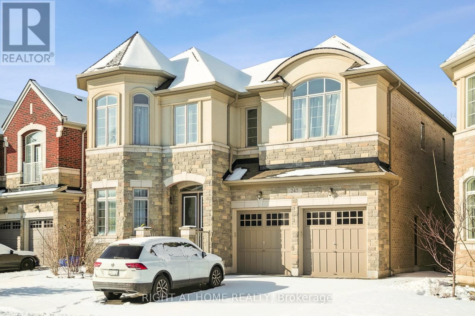 247 HUMPHREY STREET — Hamilton (Waterdown) - Main photo