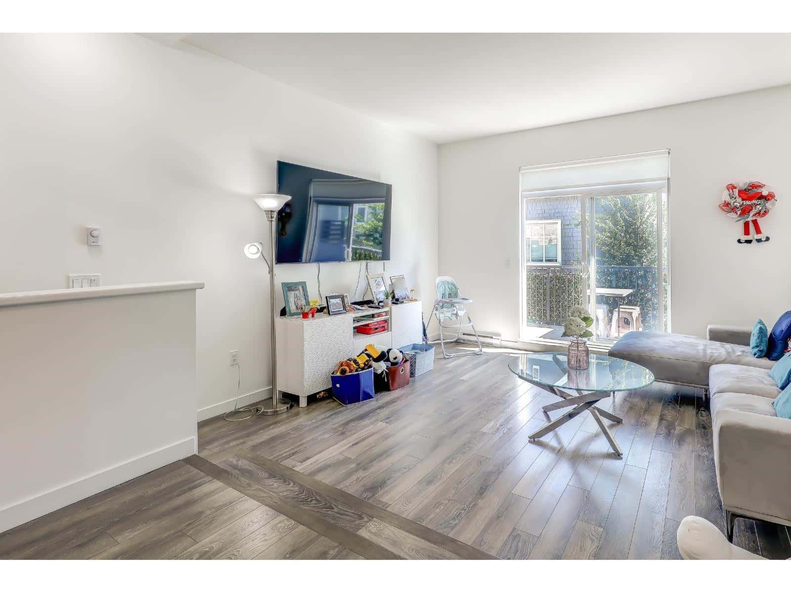 24 15487 99A AVENUE — Surrey - Photo 4 of 33