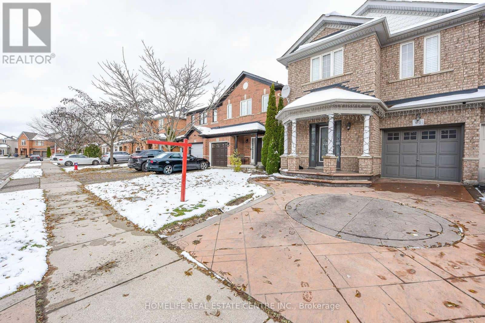 60 FERNCASTLE CRESCENT — Brampton (Fletcher's Meadow) - Photo 3 of 37