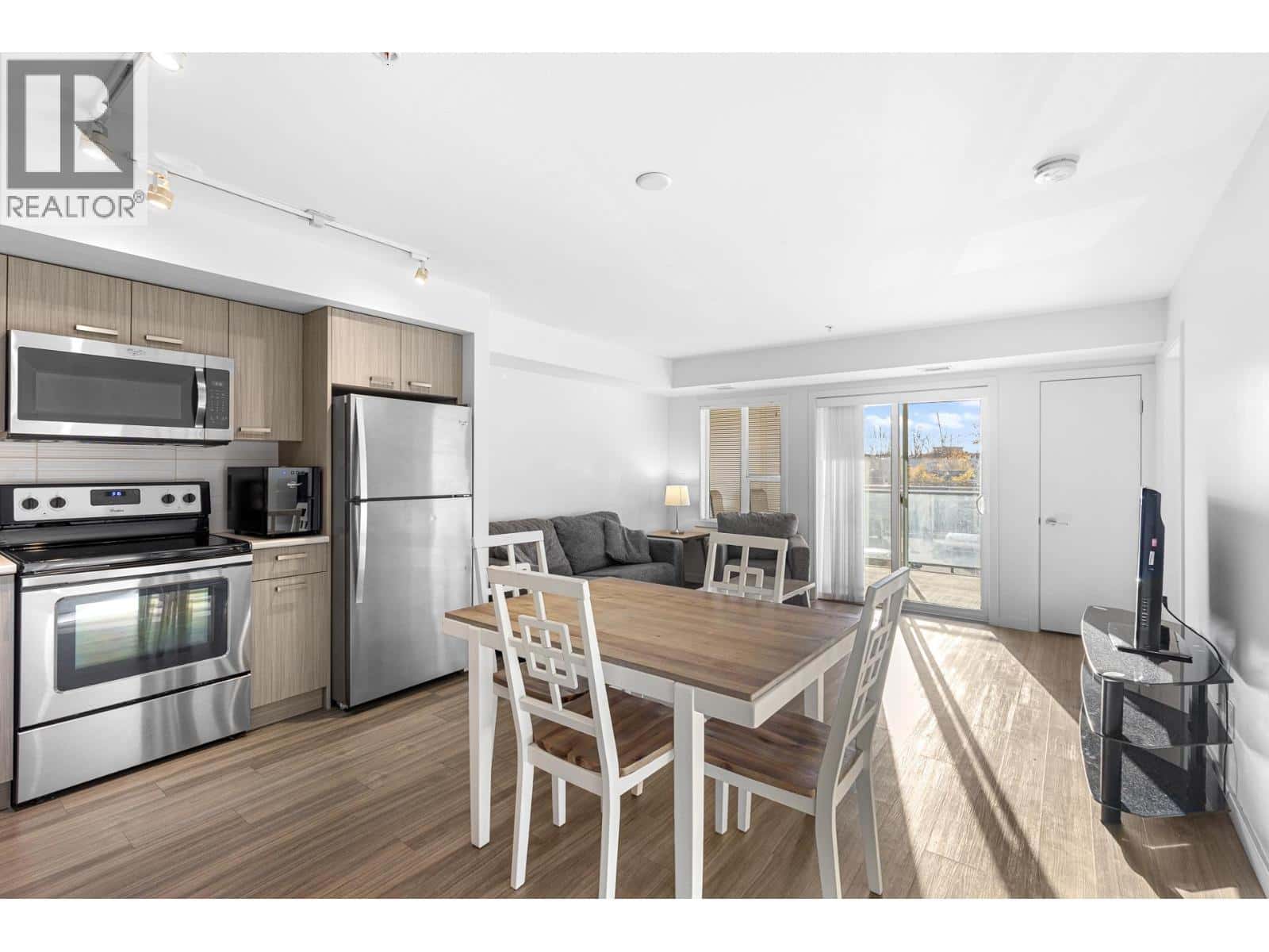 775 Academy Way Unit# 106 — Kelowna - Photo 4 of 27