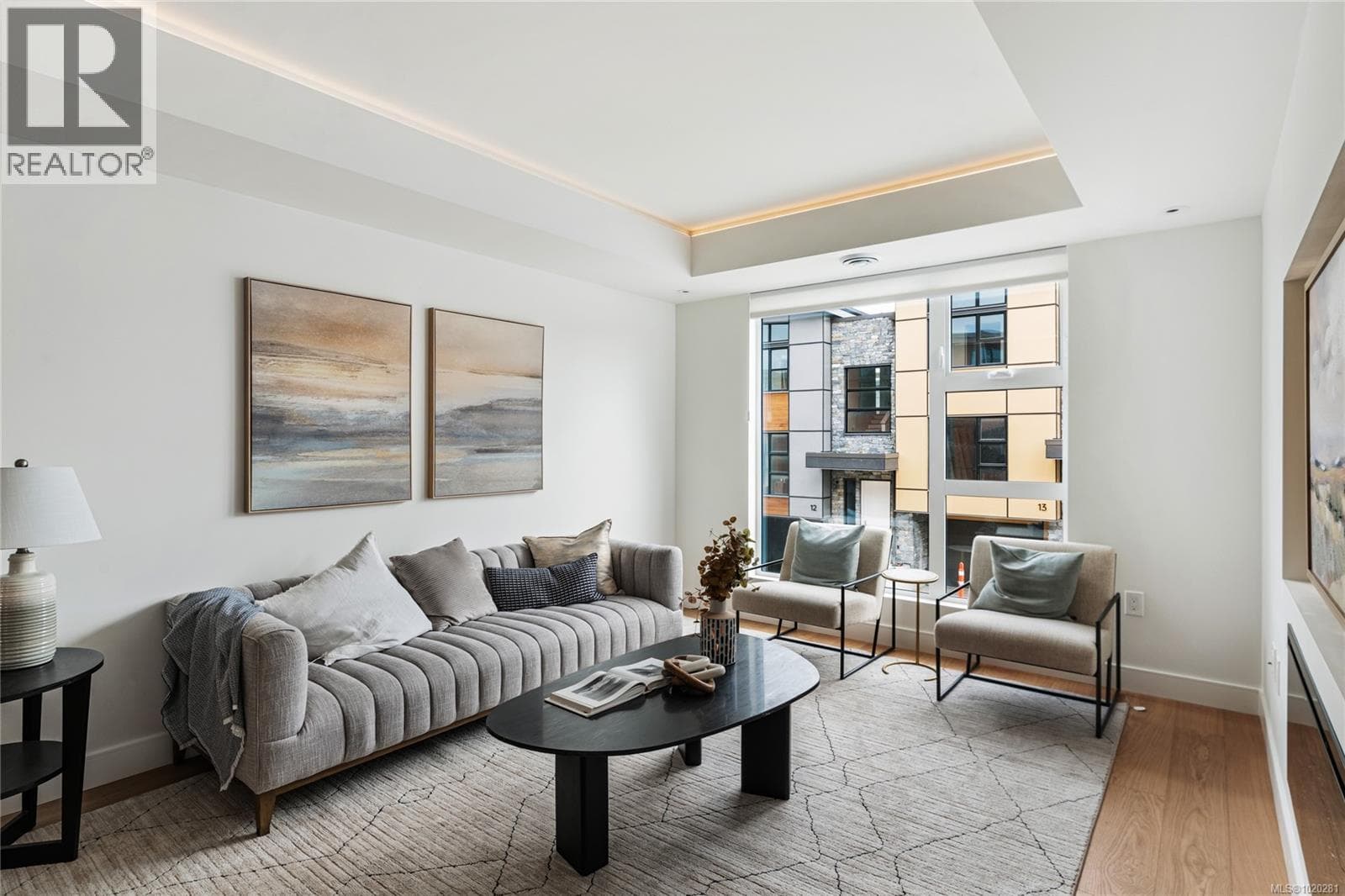 32 4253 Dieppe Rd — Saanich - Main photo