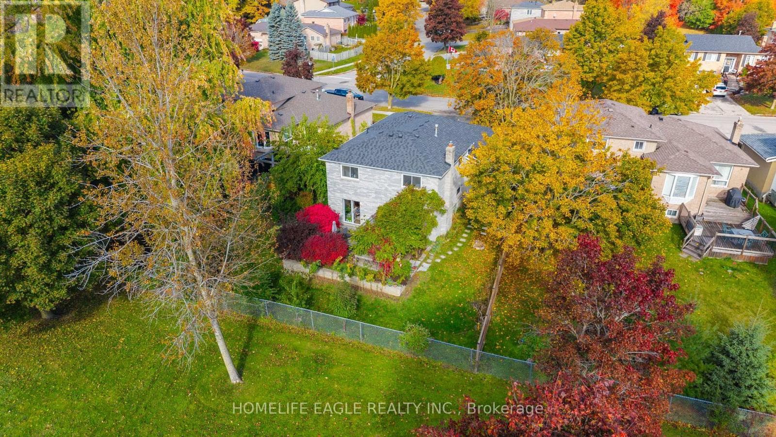 17 BECKETT AVENUE — East Gwillimbury (Holland Landing) - Main photo