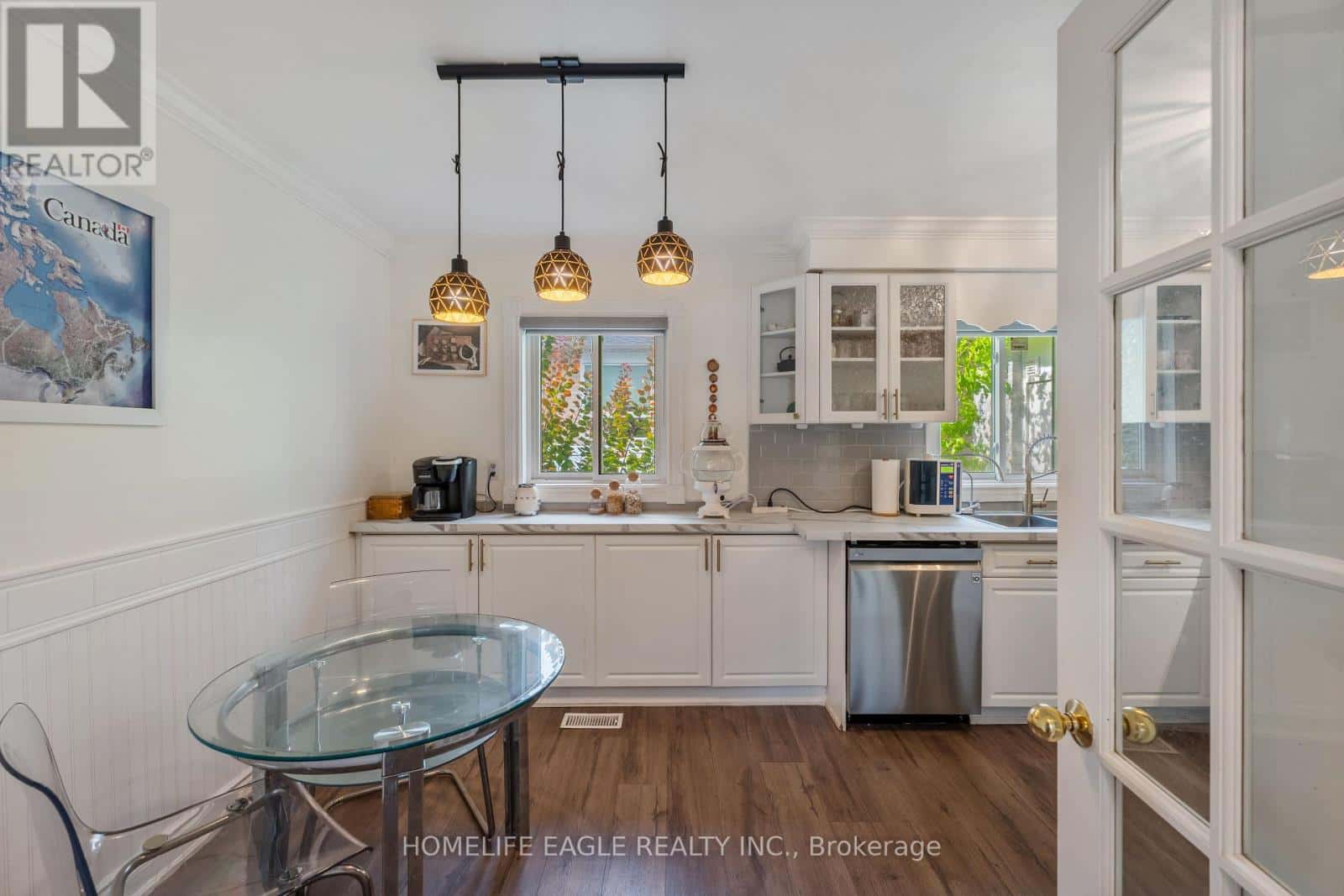 17 BECKETT AVENUE — East Gwillimbury (Holland Landing) - Photo 5 of 19