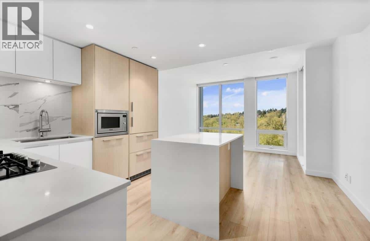 1808 1500 FERN STREET — North Vancouver - Photo 2 of 18