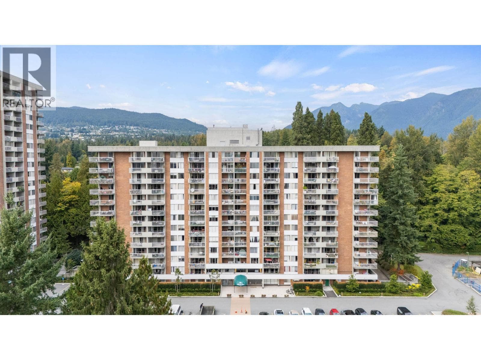 201 2012 FULLERTON AVENUE — North Vancouver - Main photo