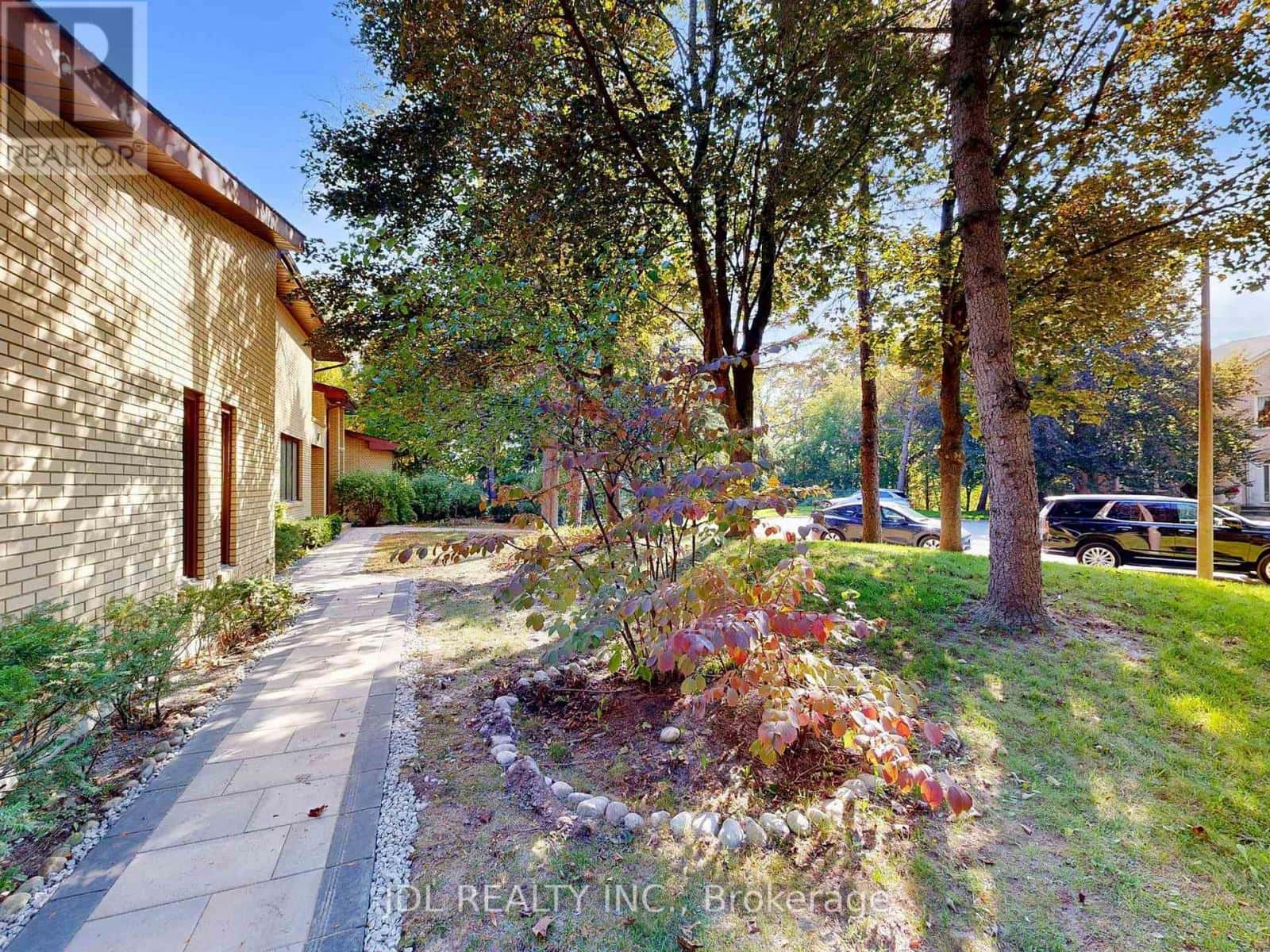 11 MOODIE DRIVE — Richmond Hill (South Richvale) - Photo 5 of 30