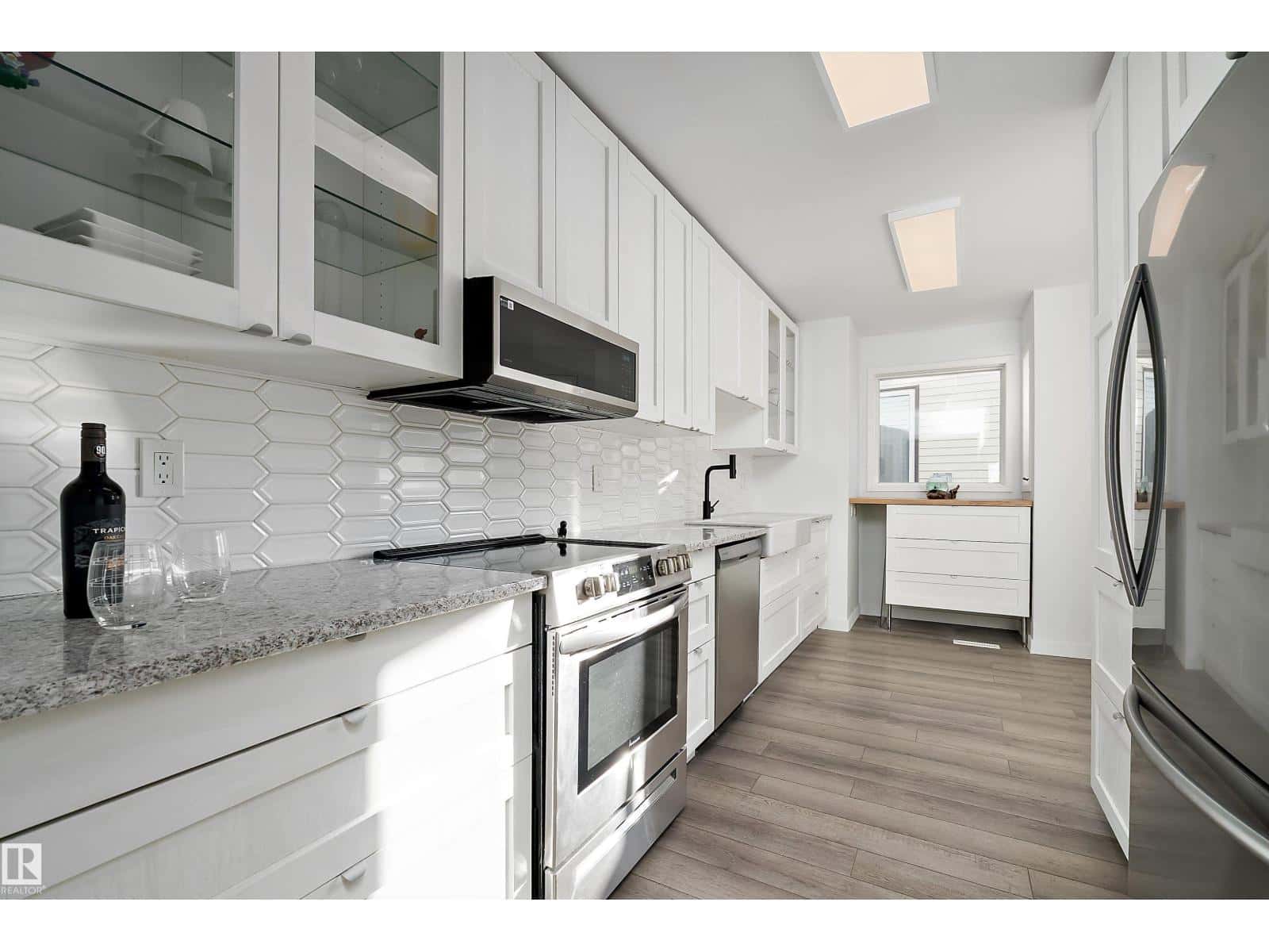 735 WELLS POINT LN — Sherwood Park - Photo 5 of 57