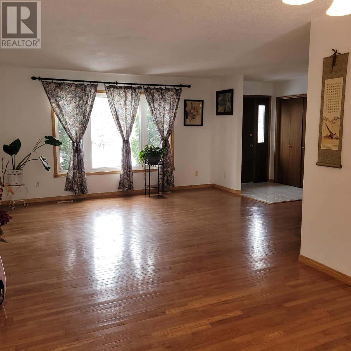 35 Bastedo Cres — Marathon - Photo 5 of 50