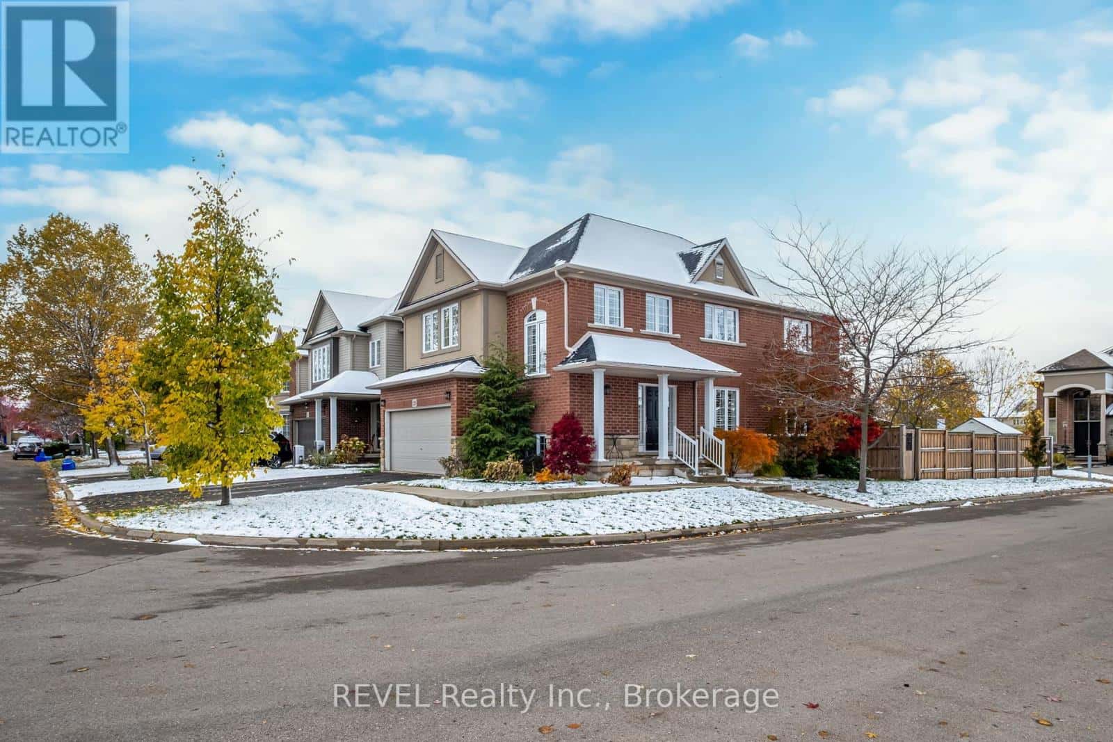 29 SPRINGBREEZE HEIGHTS — Hamilton (Stoney Creek) - Photo 2 of 49