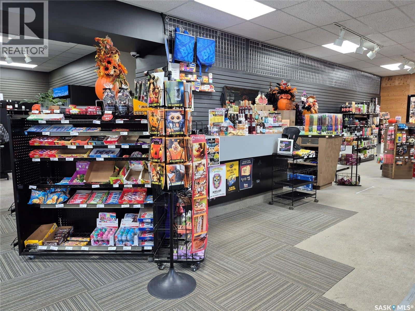 Shaunavon Liquor Store — Shaunavon - Photo 2 of 38