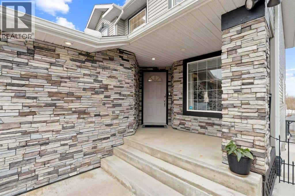 206 Bridlecreek Green SW — Calgary - Photo 2 of 43