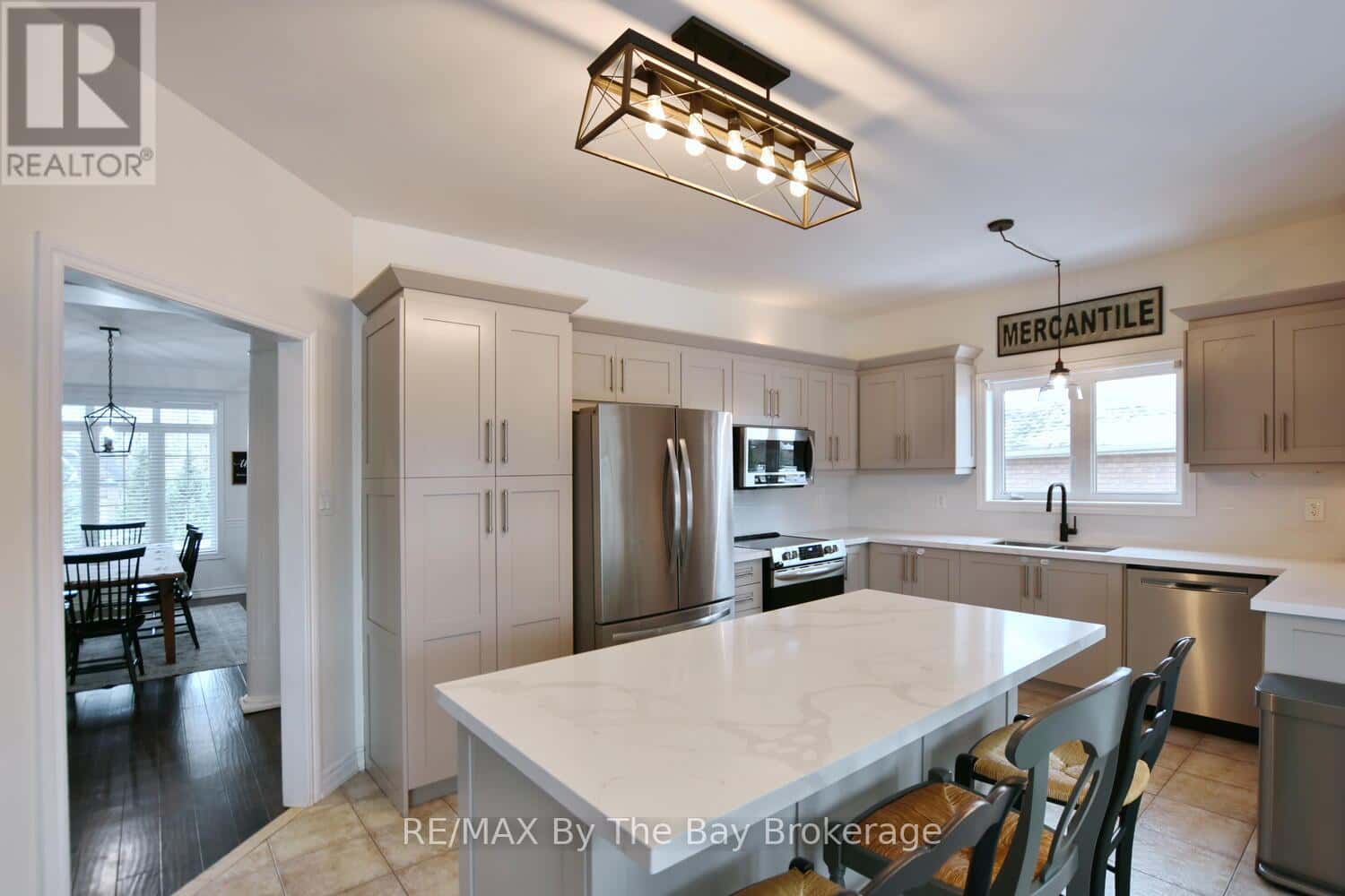 17 BASSWOOD DRIVE — Wasaga Beach - Photo 5 of 45