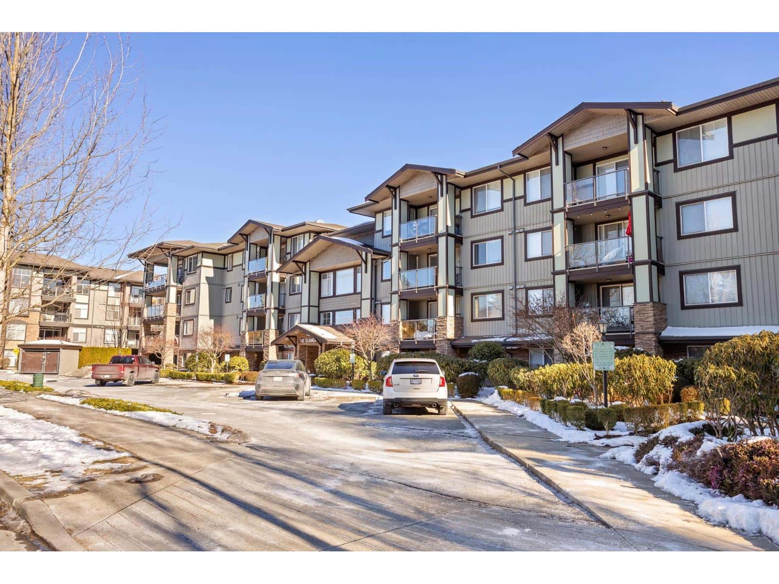 107 2038 SANDALWOOD CRESCENT — Abbotsford - Photo 2 of 31