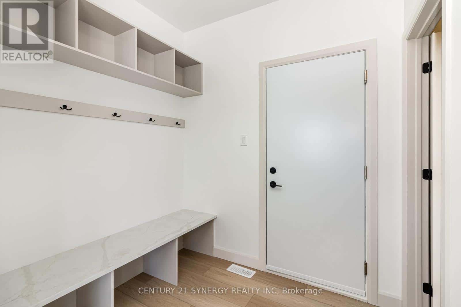 01 HELEN STREET — North Stormont - Photo 5 of 37