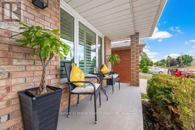 55 VINEBERG DRIVE — Hamilton (Chappel) - Photo 4 of 51