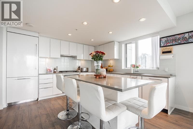 1601 2388 MADISON AVENUE — Burnaby - Main photo