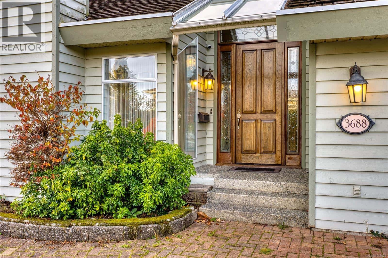 3688 Glen Oaks Dr — Nanaimo - Photo 5 of 45