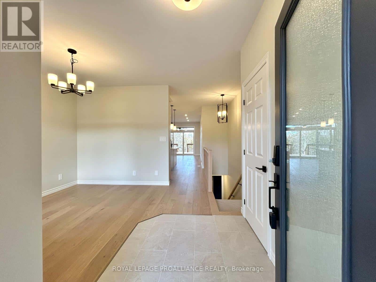 132 STONECREST BOULEVARD — Quinte West (Sidney Ward) - Photo 2 of 2