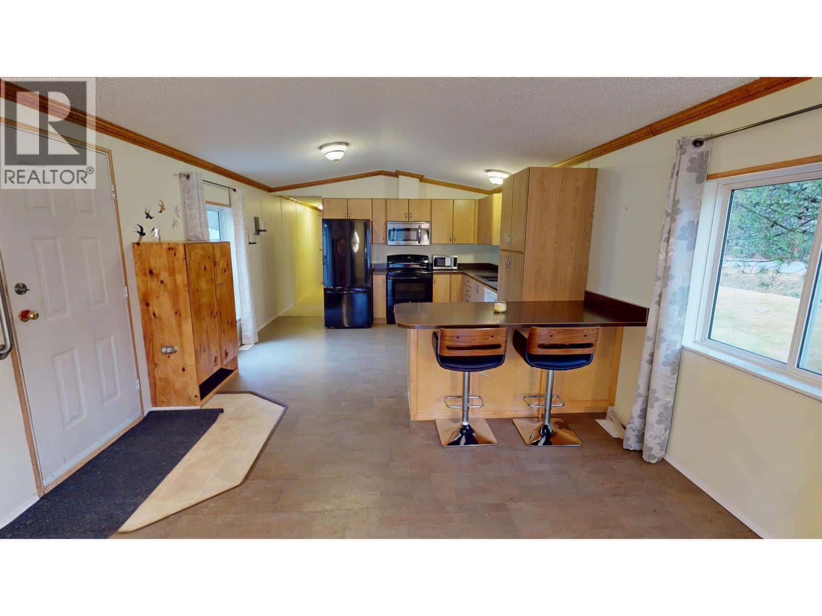 2 2221 QUARTZ AVENUE — Quesnel - Photo 3 of 19