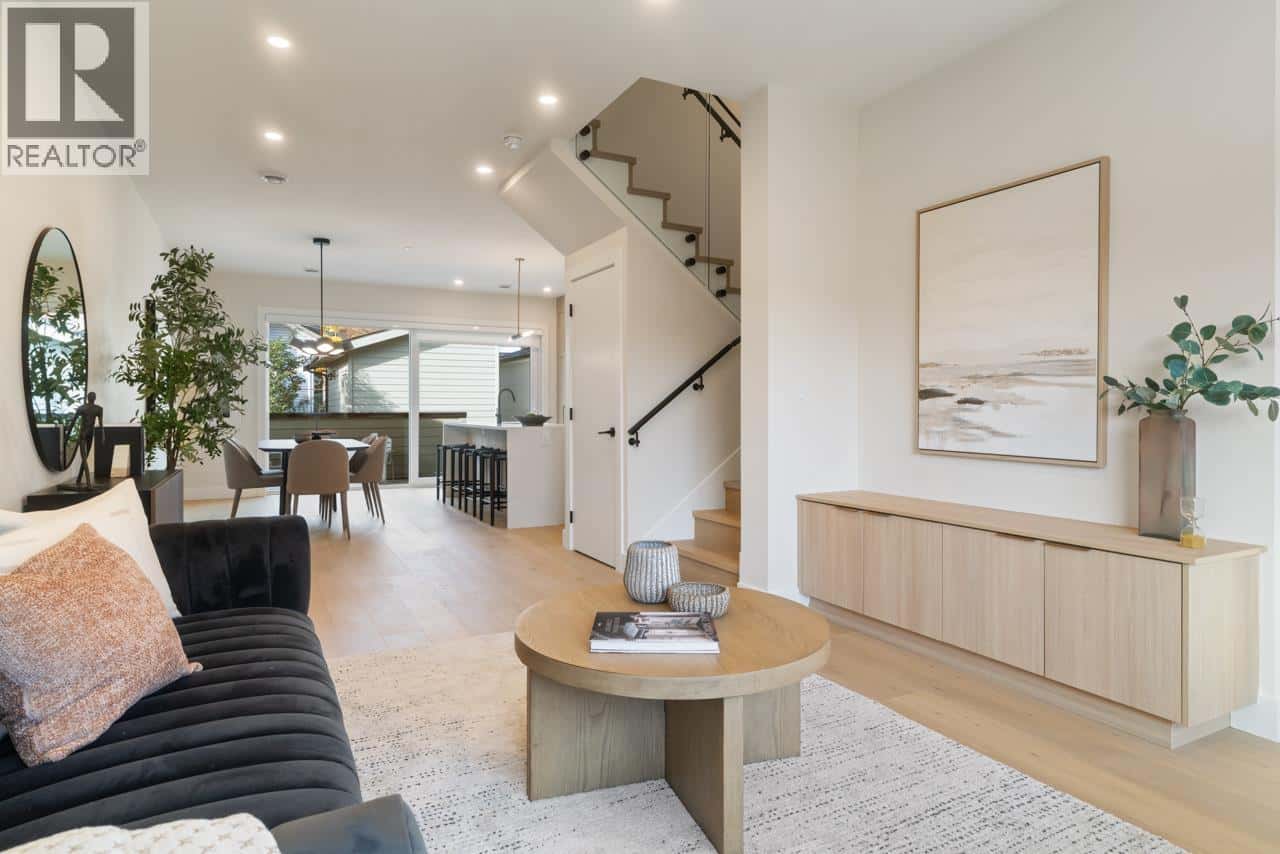 2 1937 TEMPLETON DRIVE — Vancouver - Photo 5 of 36