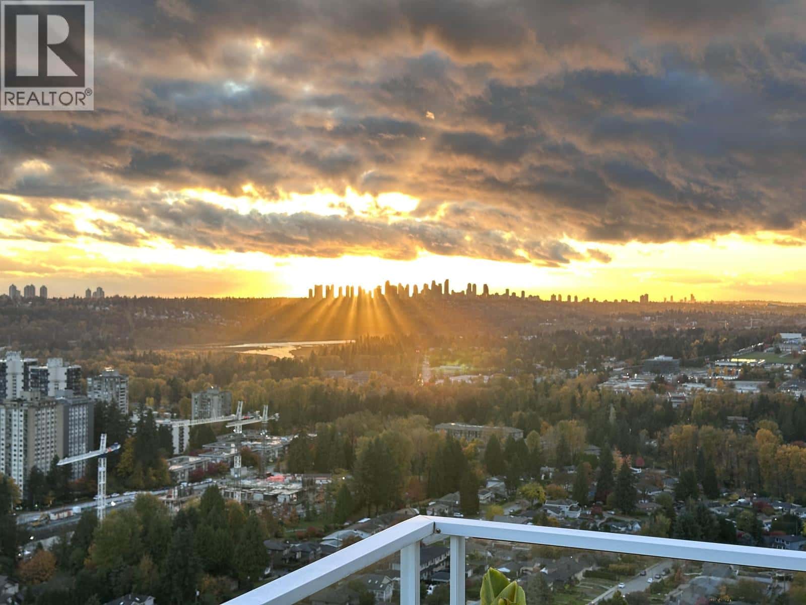 2802/03 652 WHITING WAY — Coquitlam - Photo 5 of 15