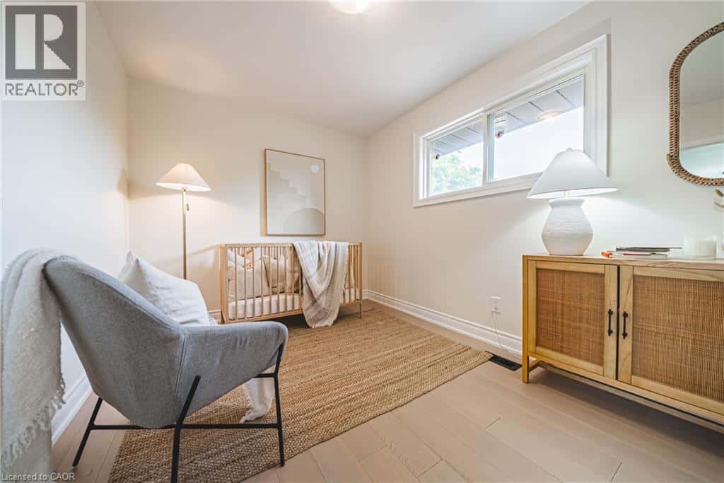 131 WELBOURN Drive — Hamilton - Photo 3 of 46