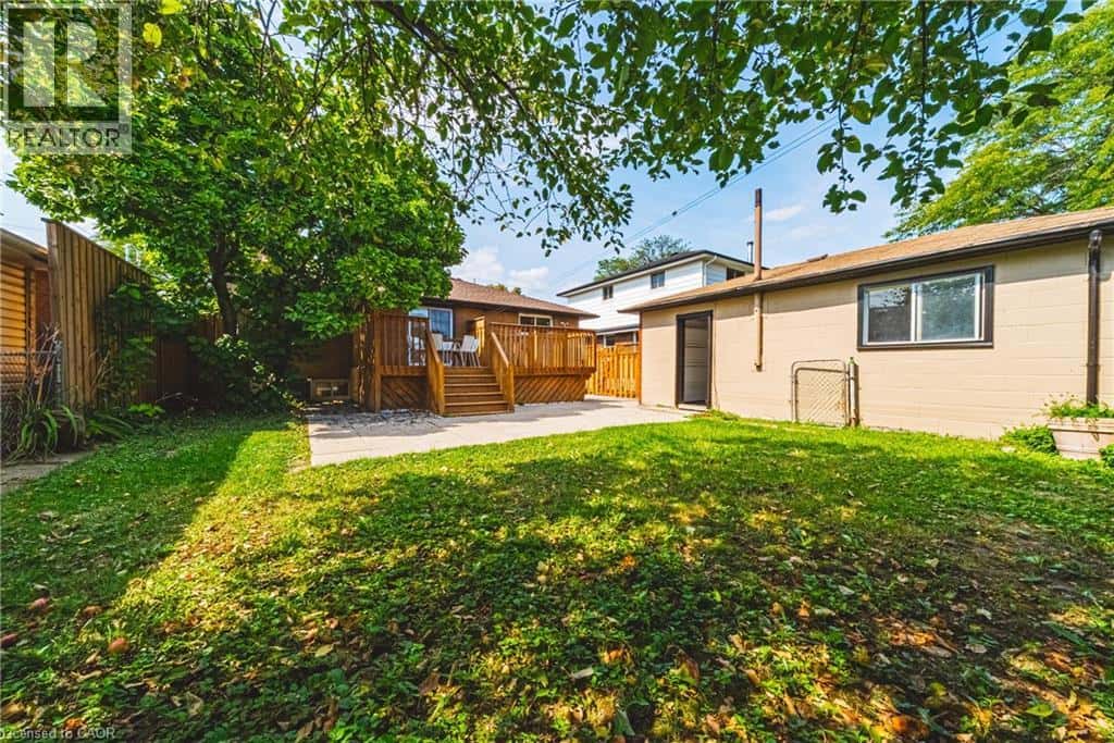 131 WELBOURN Drive — Hamilton - Photo 4 of 46