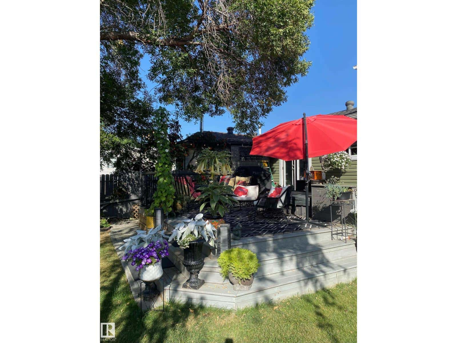 4664 16A AV NW — Edmonton - Photo 5 of 68