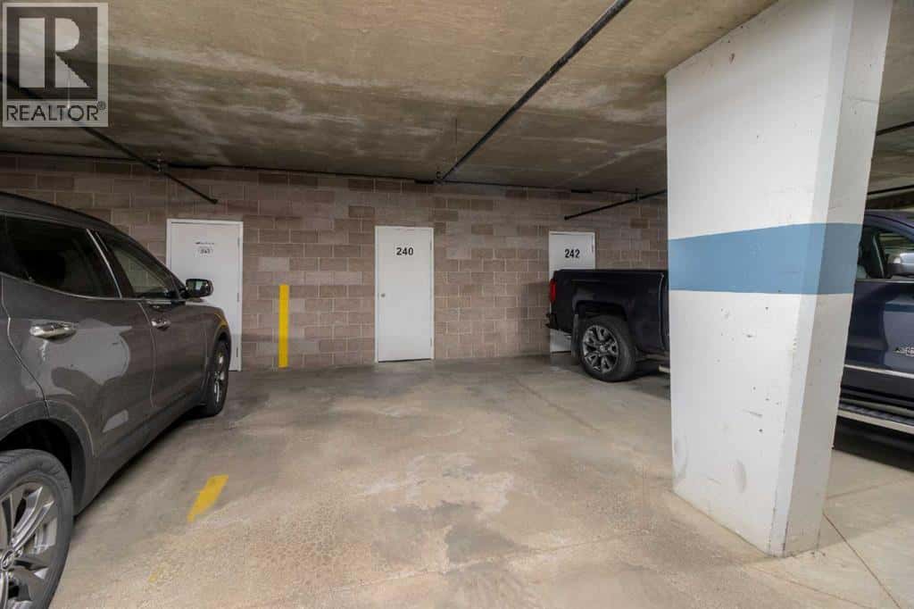 240, 100 2 Avenue S — Lethbridge - Photo 4 of 47