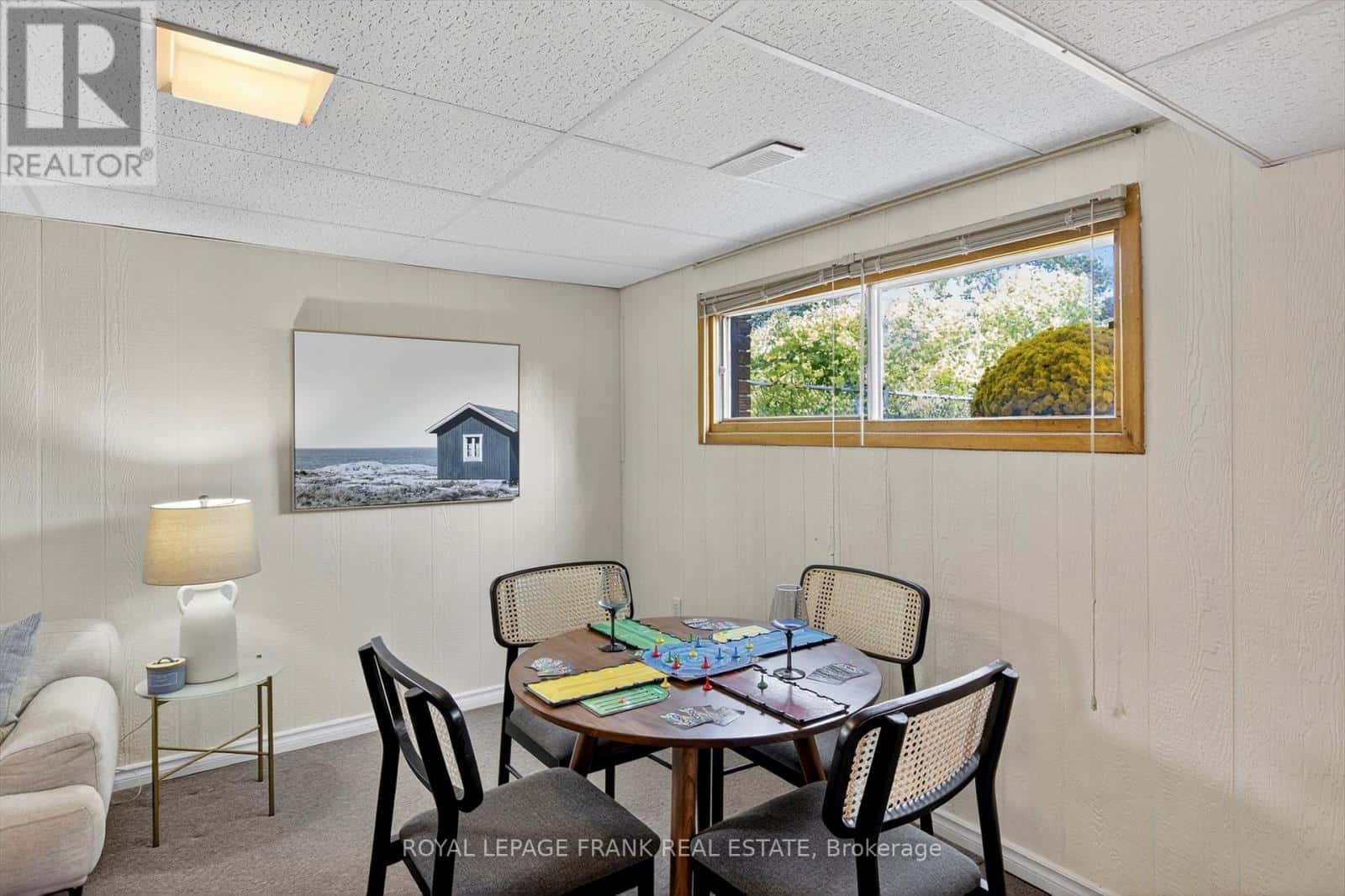 393 SOUTHPARK DRIVE — Peterborough (Ashburnham Ward 4), Ontario - Photo 3 of 39