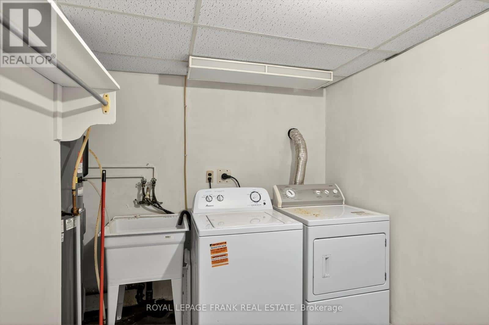 393 SOUTHPARK DRIVE — Peterborough (Ashburnham Ward 4), Ontario - Photo 5 of 39