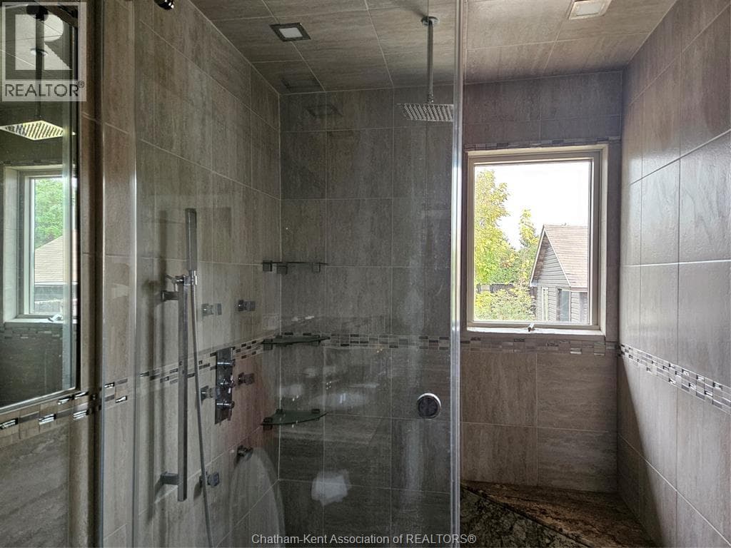 4607 GLEESON LINE — Tilbury - Main photo